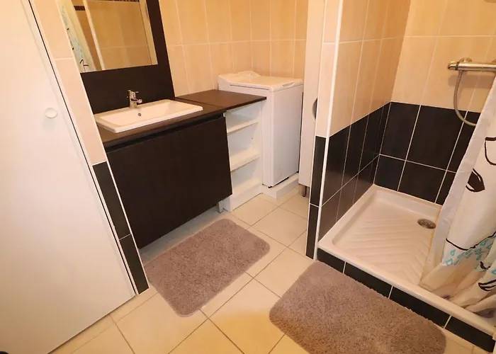 Appart 2P à Sète avec Terrasse et Garage - FR-1-472-117 Apartamento